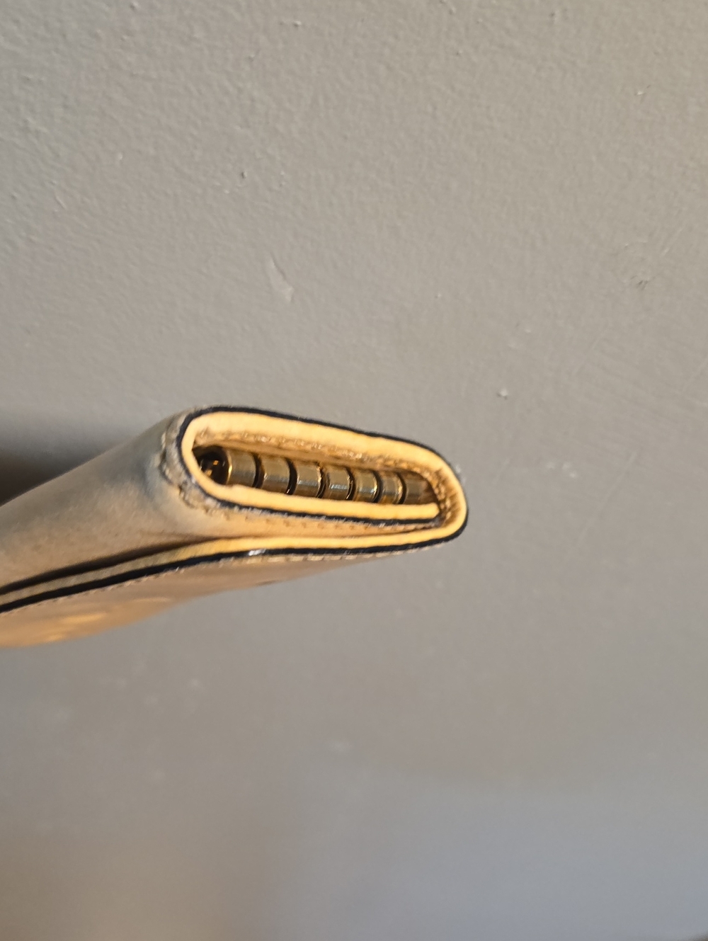Chloé Tan Leather Card Wallet/Keycase - Picture 8 of 10